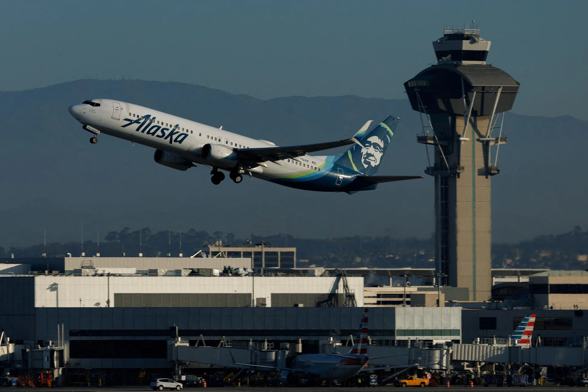 US transportation secretary seeks US$10 billion for air traffic control overhaul