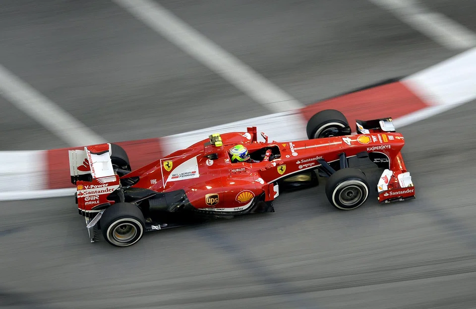 Former Ferrari Formula 1 driver Felipe Massa is contesting the result of the 2008 race in Singapore.