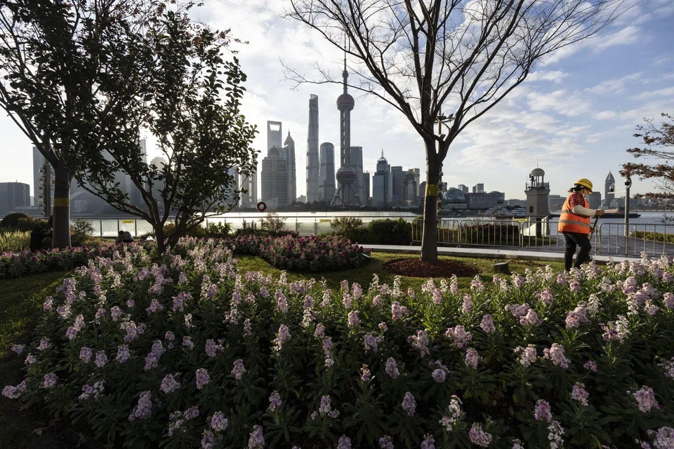 The statement by the central bank reiterates plans to cut interest rates and the reserve requirement ratio, which dictates how much banks must hold in their coffers, rather than lending or investing.