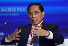 Vietnamese Deputy Prime Minister Bui Thanh Son urged US businesses to help in bilateral negotiations so that the two parties could “soon sign a fair and balanced trade agreement.”
