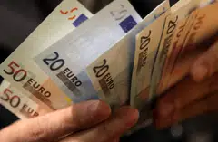 There is a “window of opportunity” to increase the international role of the euro, according to ECB.