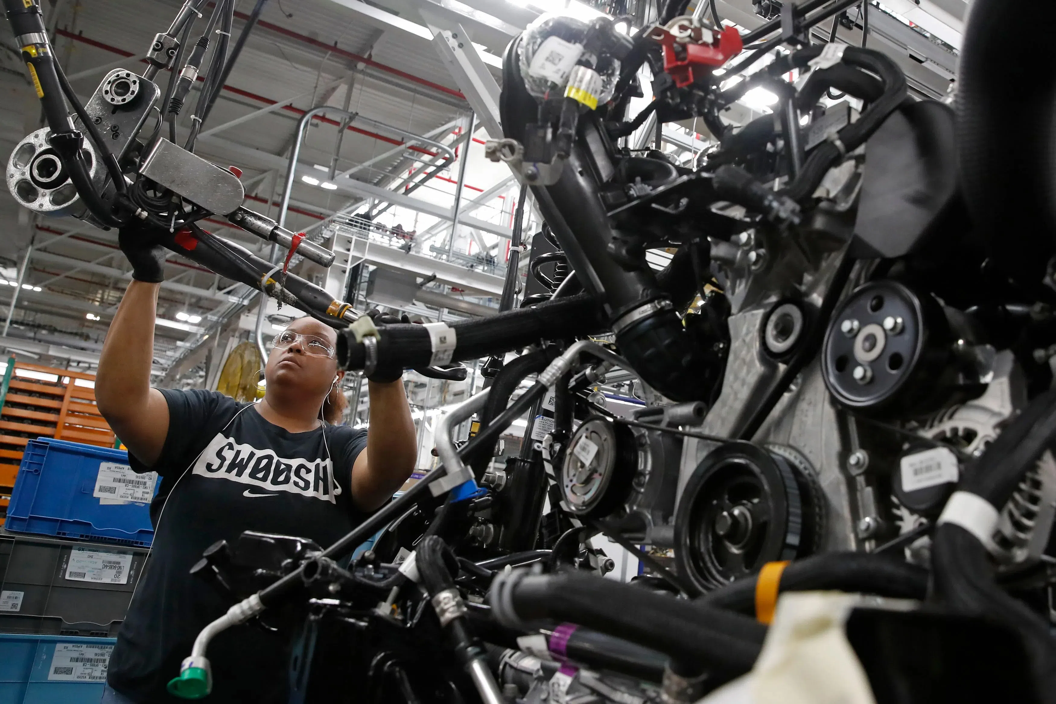 US manufacturing activity contracts for seventh straight month - The ...