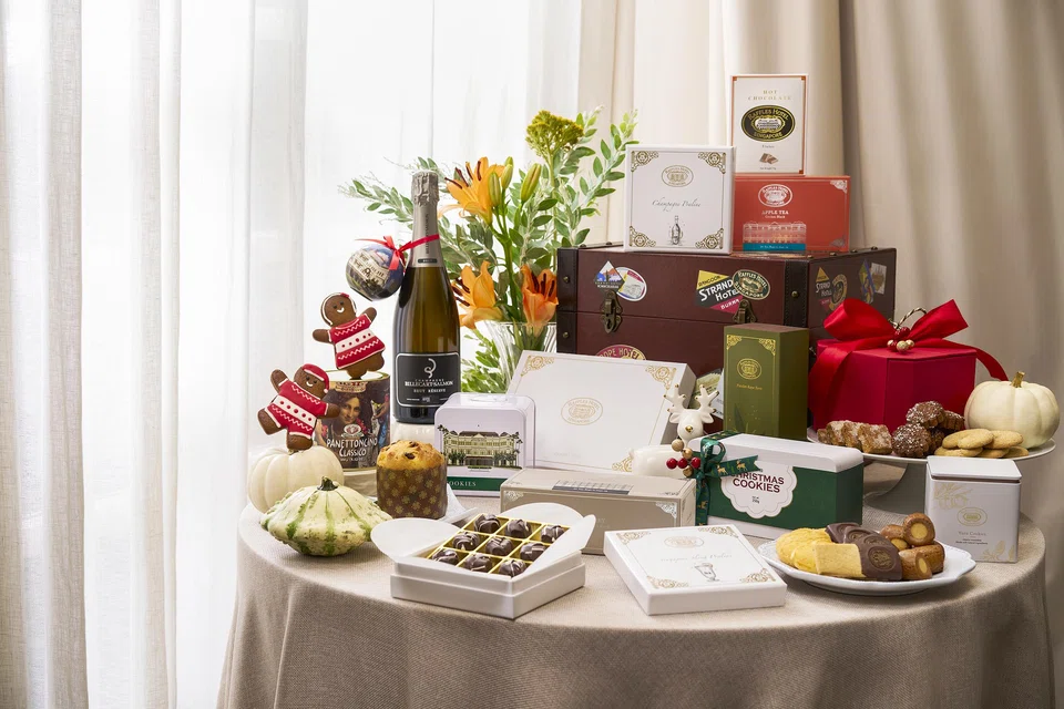 Yuletide Magic hamper by Raffles Boutique.