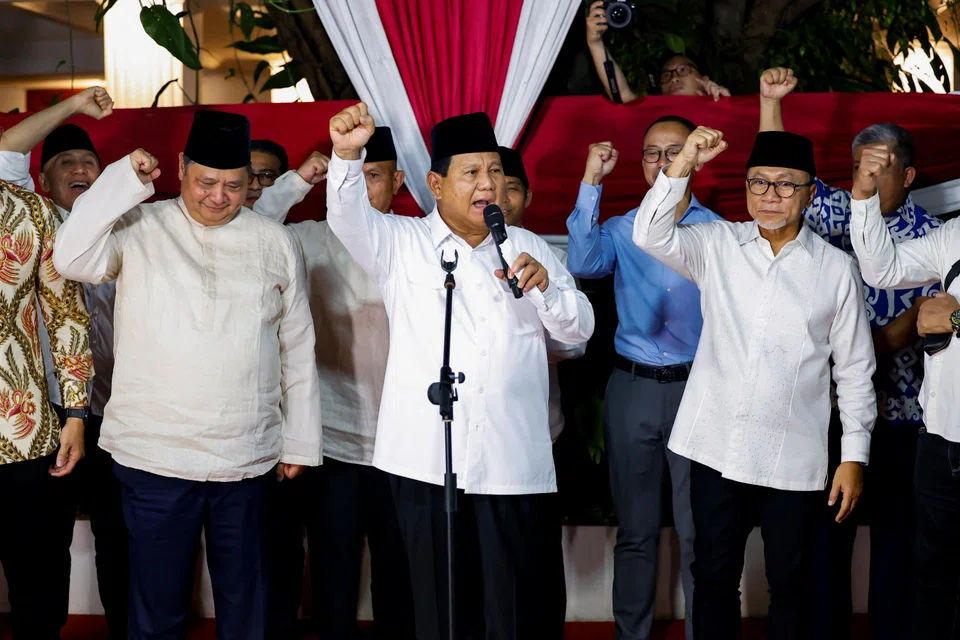 According to the deputy chairman of the Golkar party,  Prabowo Subianto (centre) will focus on identifying candidates for key economic ministerial positions, and seeking professionals in the coming months.
