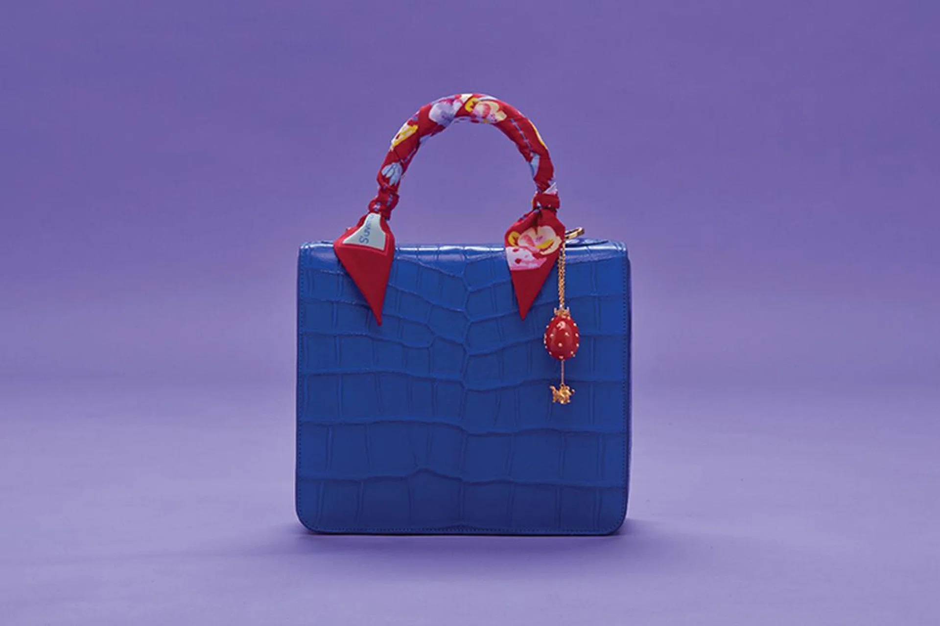 Skins used include python, ostrich, lizard, croco and stingray.