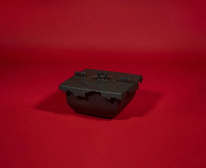 iron kettle loewe crafted world