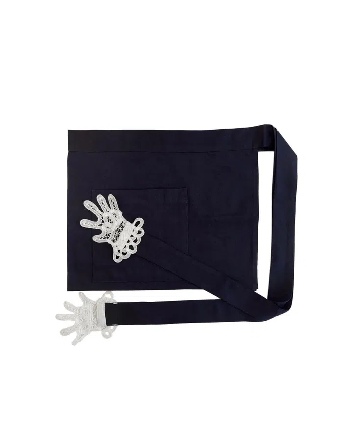 holiday gift guide nara smith inspired apron