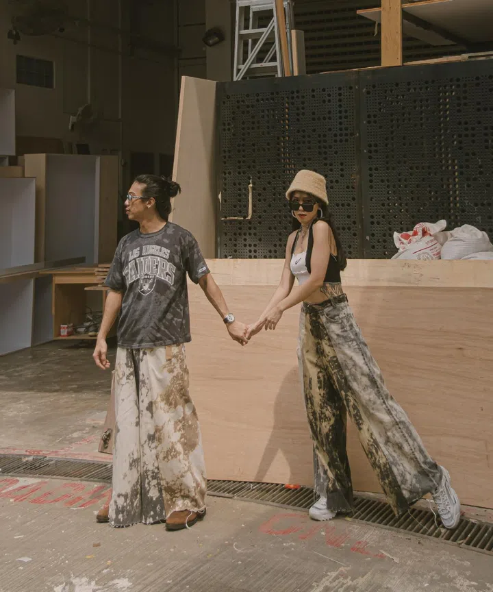 singapore couple