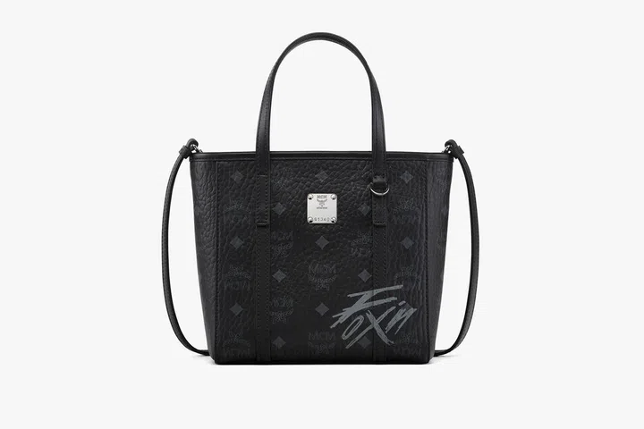 MCM Mingi Ateez cap black tote bag