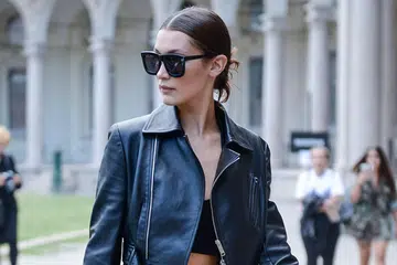 bella hadid victoria's secret model 2016