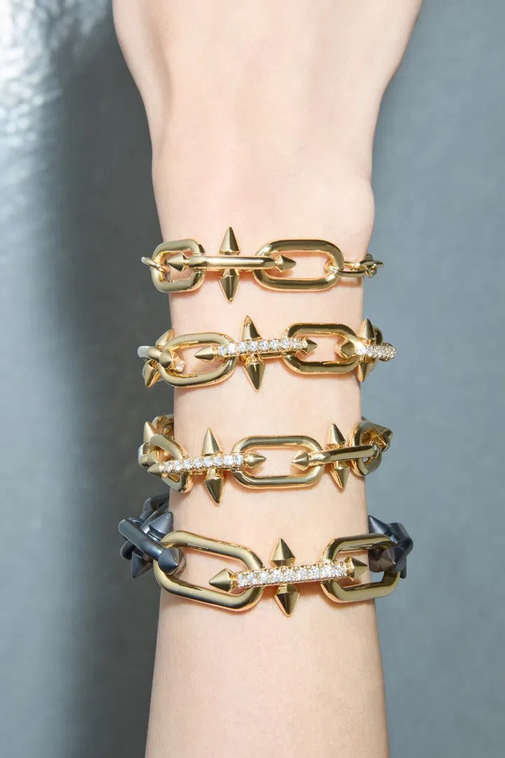 Tiffany Titan by Pharrell Williams (1)