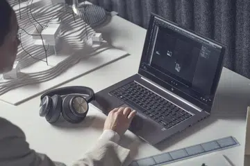 noise cancelling headphones