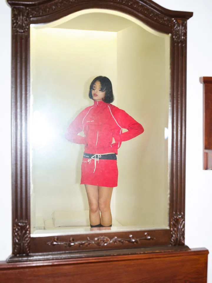 singapore model chloe lau