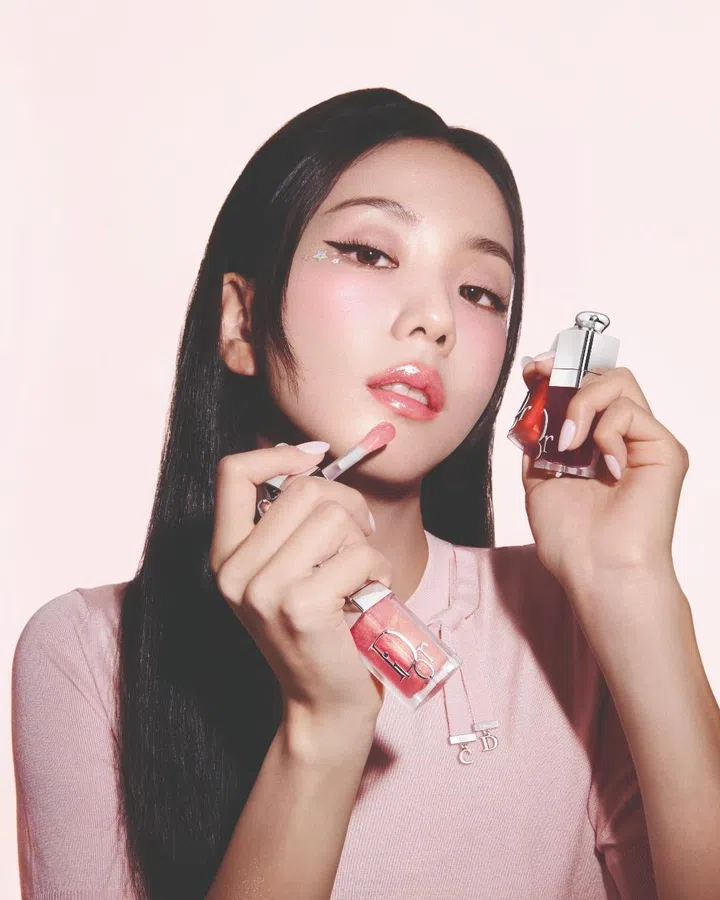 Dior addict lip oil fragrance perfume Jisoo 