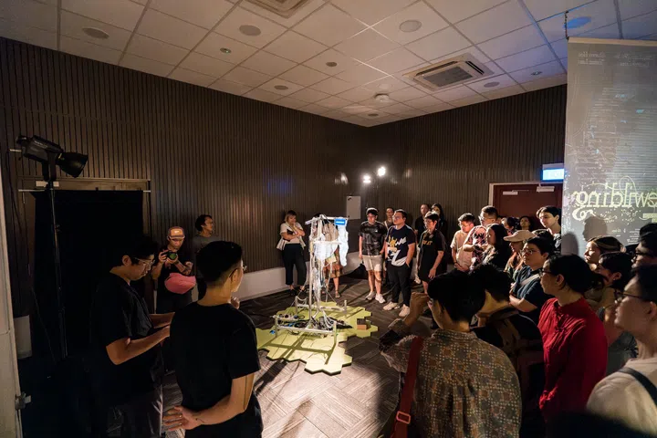 Next STAGE installation and artist sharing