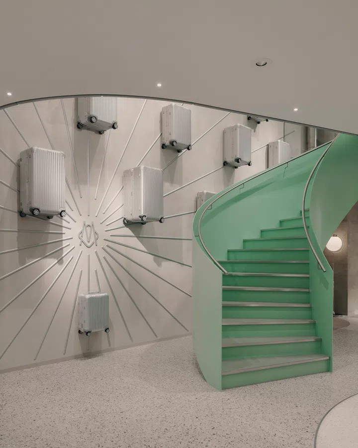 Rimowa Cologne Germany flagship Dom Carre