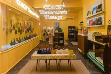 coach vintage store