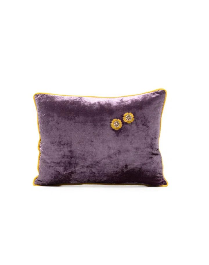holiday christmas gift guide leo horoscope zodiac sign anke drechsel velvet cushion