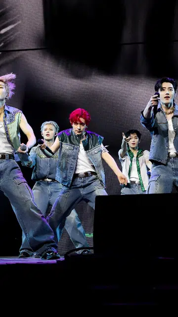 ENHYPEN_PRADA_-p-2025-Coachella-Valley-Music-and-Arts-Festival-