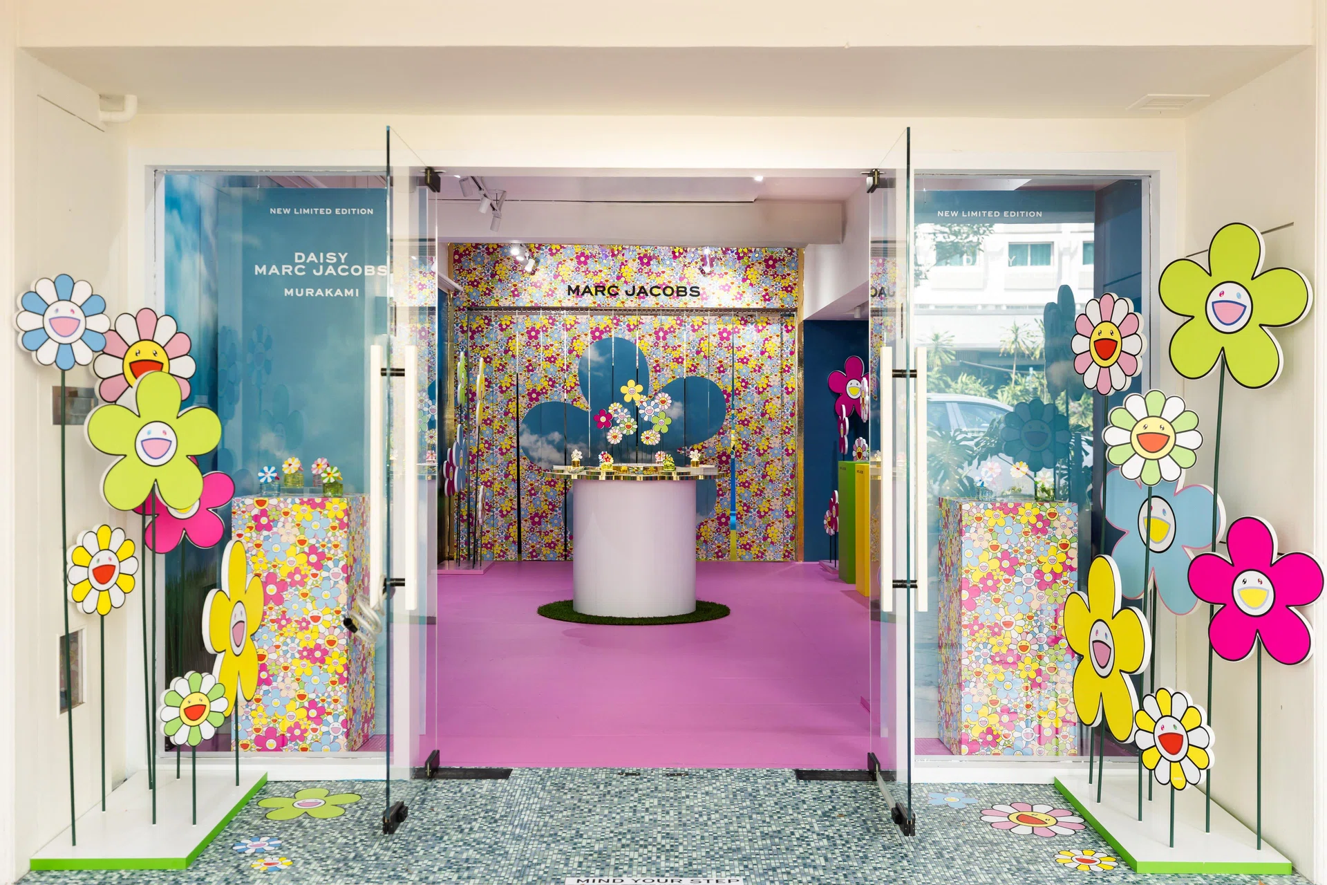 marc jacobs murakami pop up 265 beach road