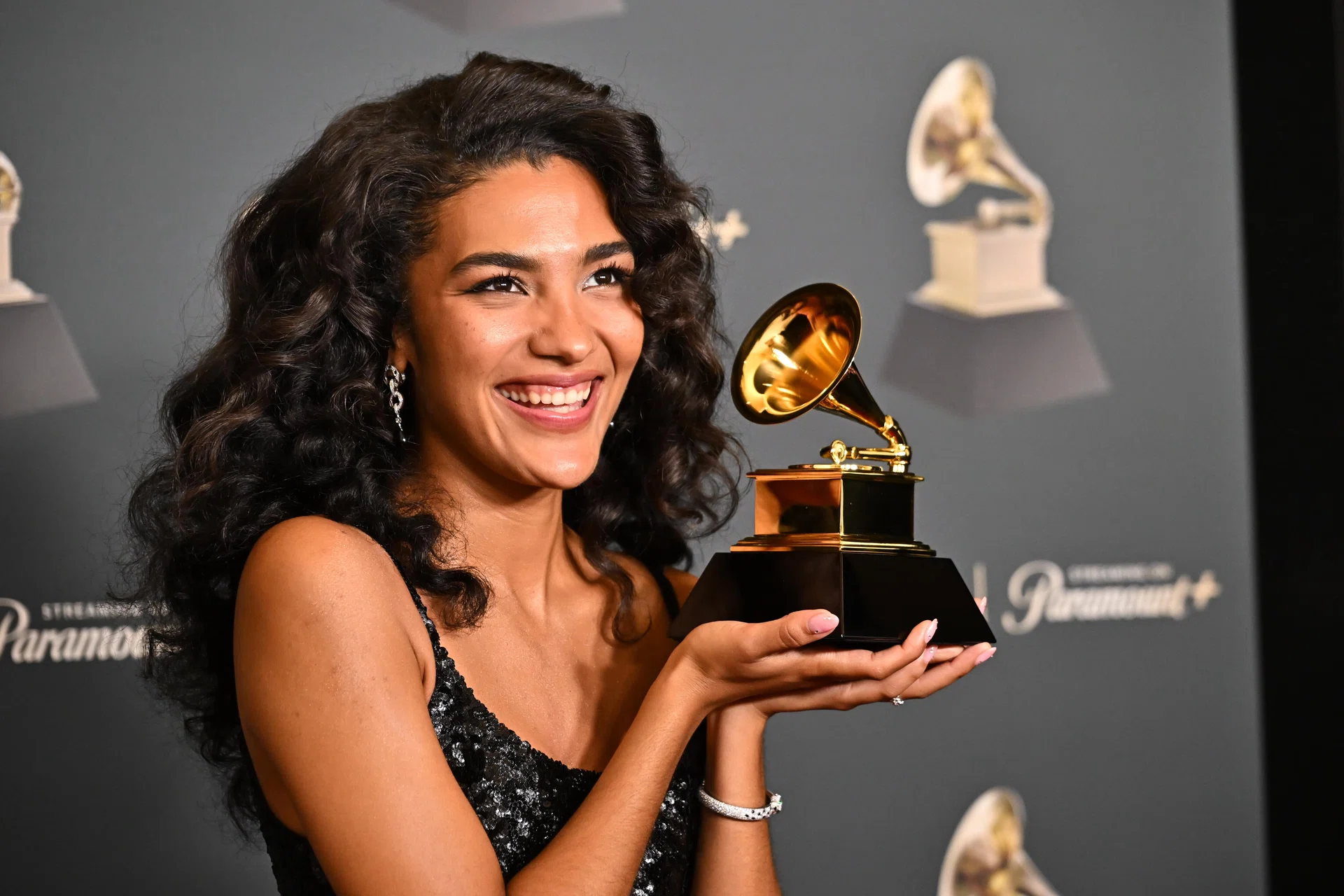 Olivia Dean with the Grammy for Best New Artist at the 68th GRAMMY Awards held at the Crypto.com Arena on February 01, 2026 in Los Angeles, California. (Photo by Michael Buckner/Billboard via Getty Images)
