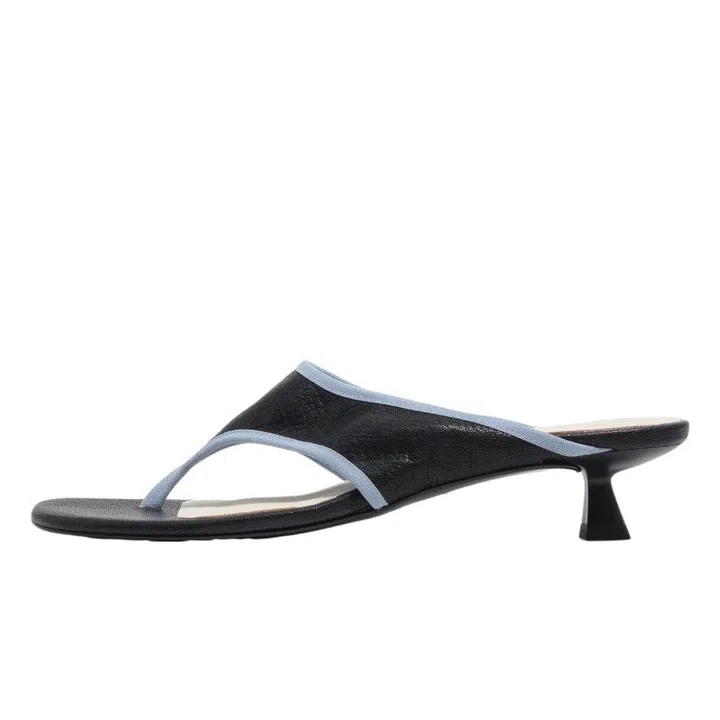Stylish Thong Mules for Summer - Bimba Y Lola Leather heel sandal