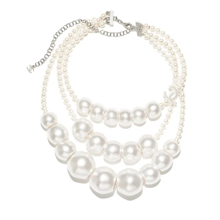 chanel cruise 2025 pearl necklace
