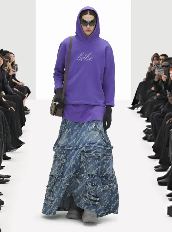 balenciaga crocs