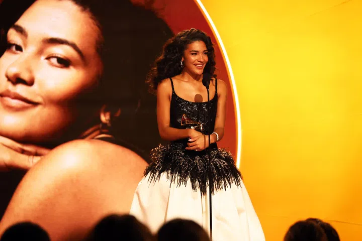 Olivia Dean 2026 Grammys’ Chanel Dress