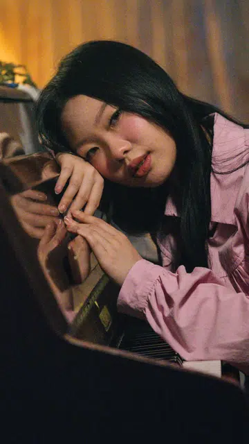 An interview with Singaporean singer-songwriter Regina Song