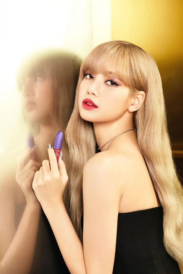 lalisa manoban makeup