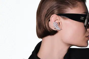 plume de chanel feather earring