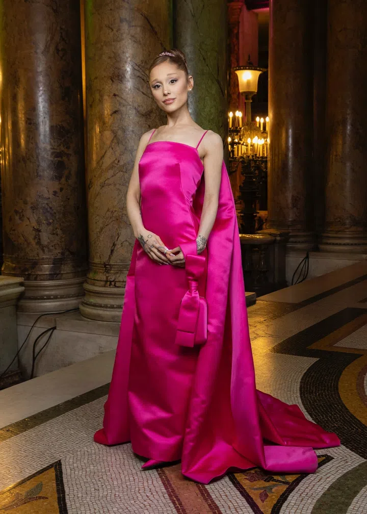 Wicked For Good World Tour Paris premiere Ariana Grande