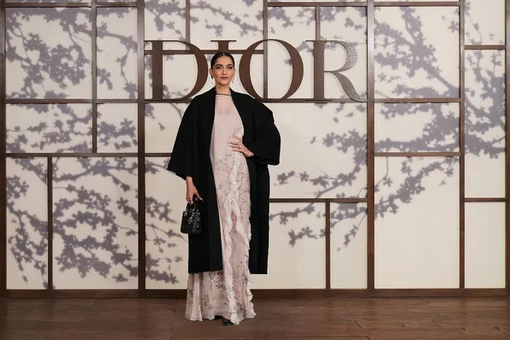 Dior Japan Sonam Kapoor