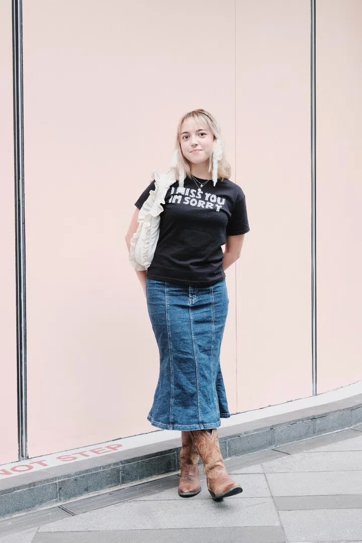 I Miss You, I'm Sorry gracie abrams singapore sg concert outfit