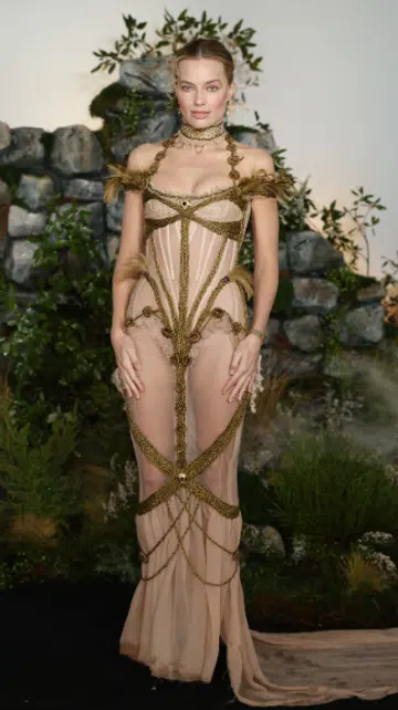 Margot Robbie Wuthering Heights Looks 2026