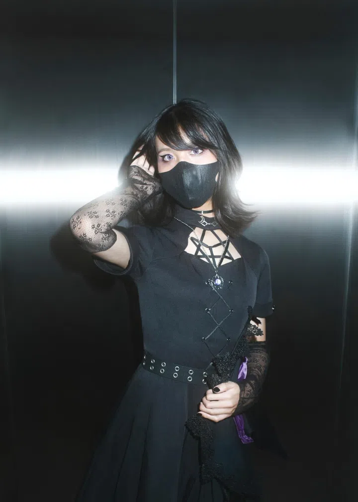 VIOLET YANG AKA VYLT