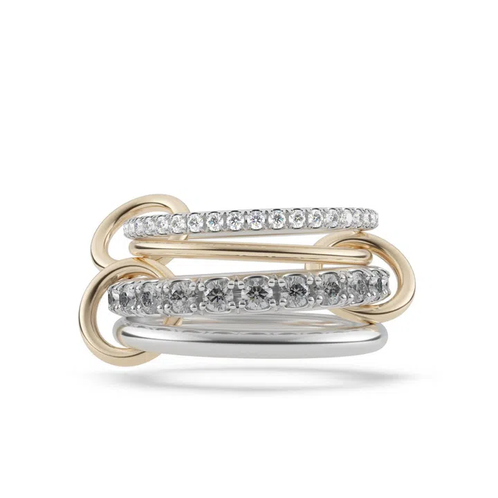 Yellow gold ring with diamonds