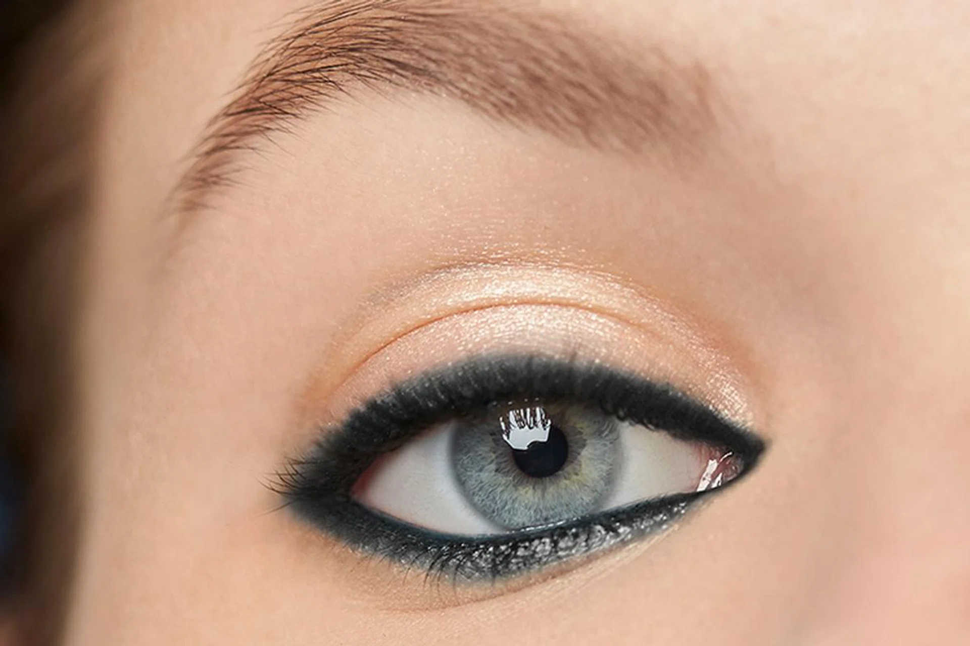eyeliner