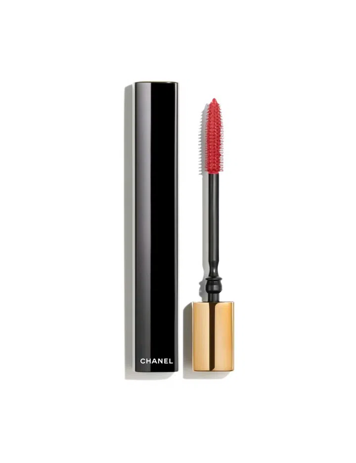 chanel mascara rouge allure nosferatu outfit goth red mascara