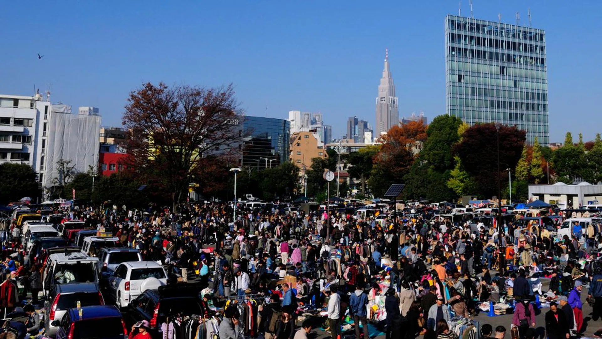 Flea market crowd in Shinjuku. 