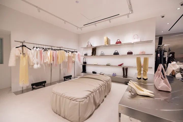 Lsoul Singapore store