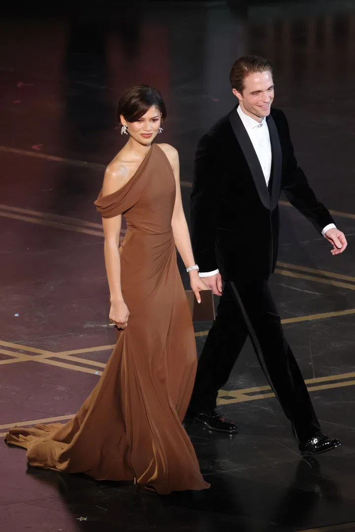 Zendaya The Drama Oufits