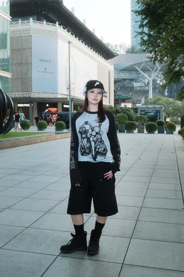 Palace Skateboards Singapore opening - street style fashion