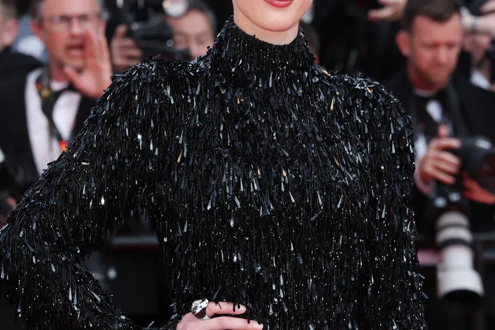 CANNES, FRANCE - MAY 18: Charlotte Le Bon attends the "The Phoenician Scheme" red carpet at the 78th annual Cannes Film Festival at Palais des Festivals on May 18, 2025 in Cannes, France. (Photo by Pascal Le Segretain/Getty Images)