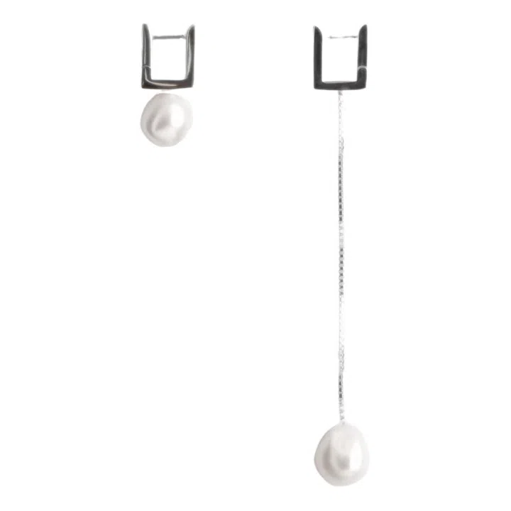 Affordable earrings in Singapore - Cos dangly pearl earrings