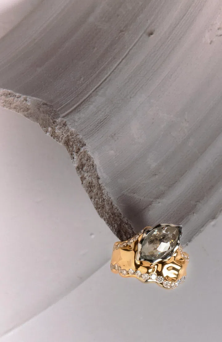 Twomorrow Unbounded Collection - Unapologetic ring, salt-and-pepper diamond