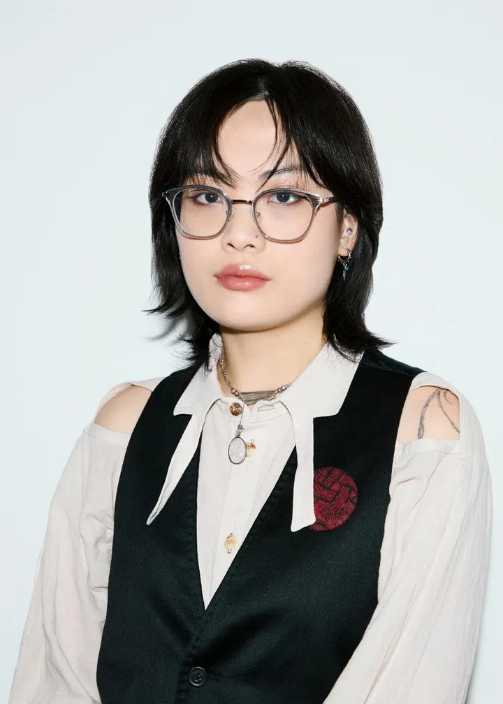 LEONG XIN MIN, 23, SALES ASSISTANT