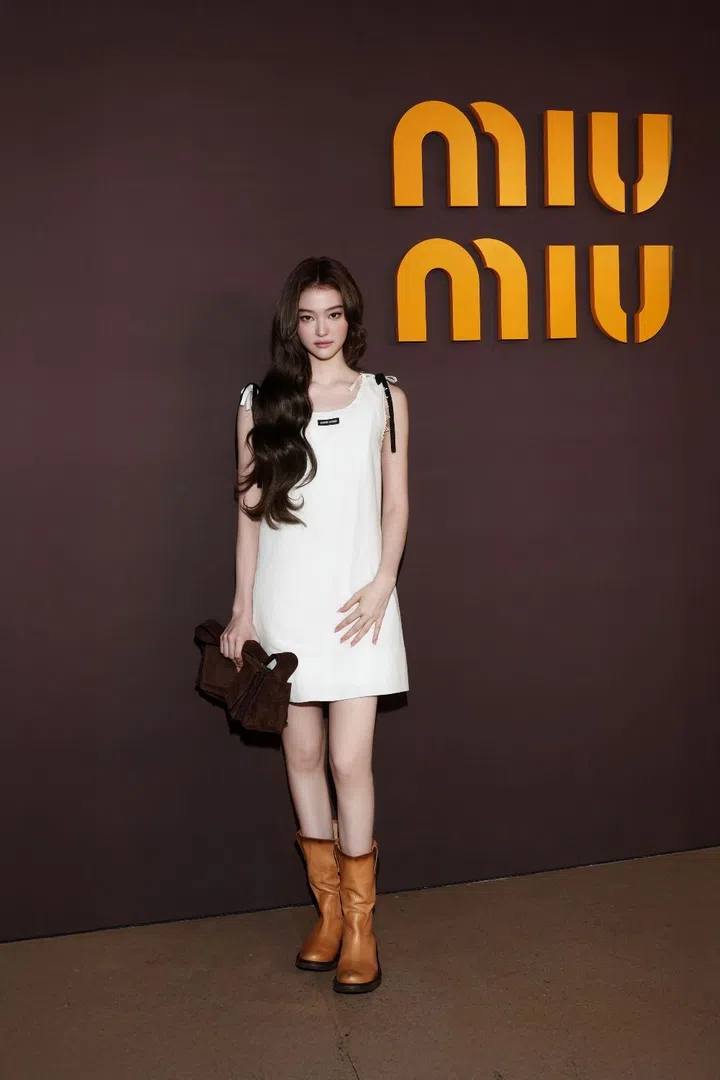 meovv ella miu miu fall winter 2026 paris fashion week