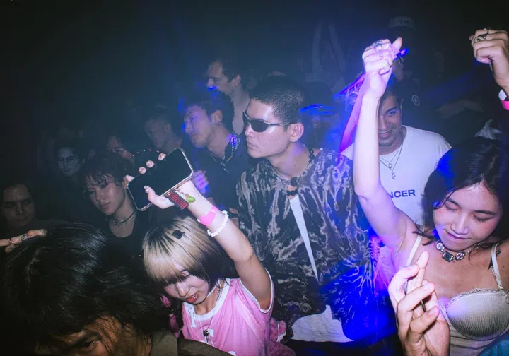 Adults Do Hard Dance